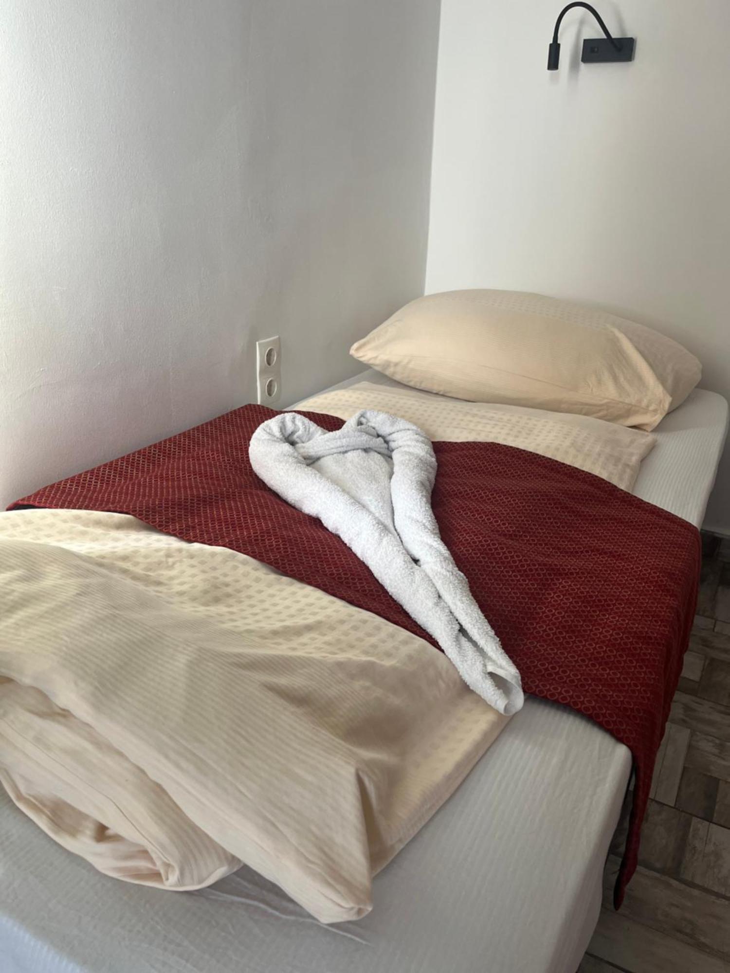 Fenyves Hotel Balatonfenyves Luaran gambar